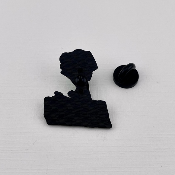 Invader Zim Enamel Pin 1” x 1” - Picture 2 of 3